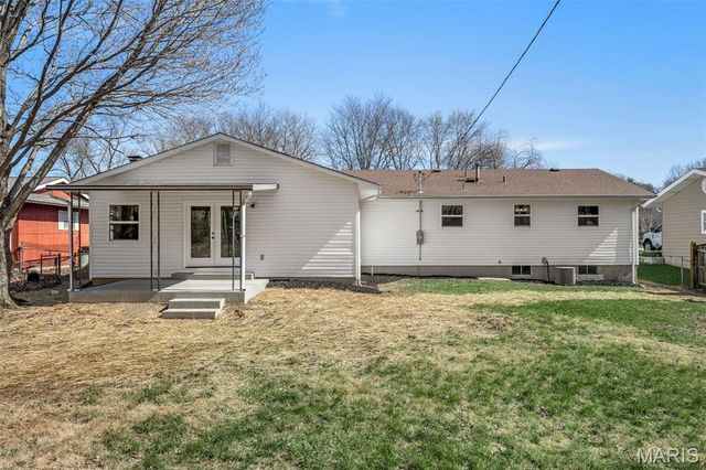 2813 Olde Chelsea Drive, St Charles, MO 63301