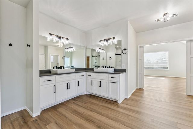 17400 Pantera Avenue, Choctaw, OK 73020