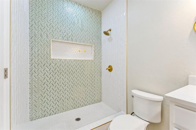 17400 Pantera Avenue, Choctaw, OK 73020