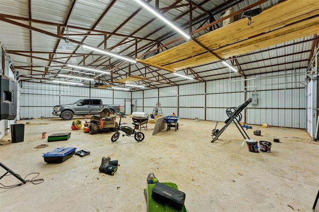 17400 Pantera Avenue, Choctaw, OK 73020