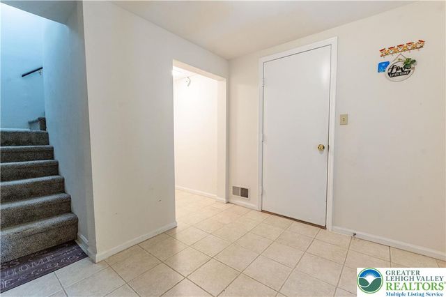 8315 Countryside Lane, Upper Macungie Twp, PA 18051