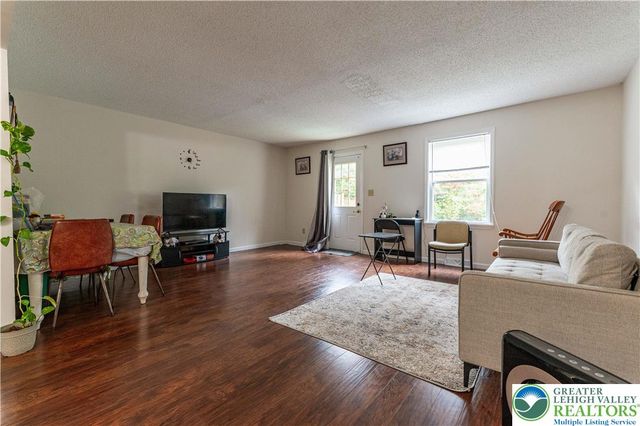 8315 Countryside Lane, Upper Macungie Twp, PA 18051