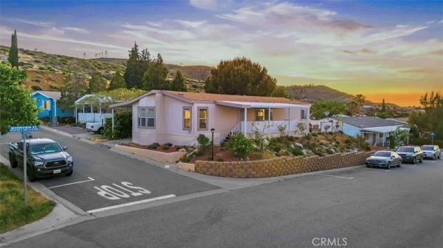 40701 W Rancho Vista 103, Palmdale, CA 93551