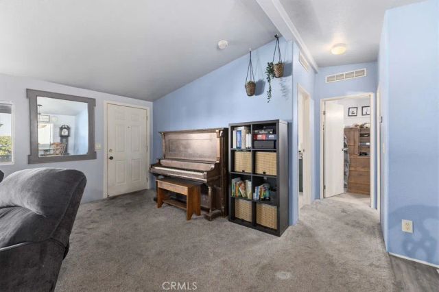 40701 W Rancho Vista 103, Palmdale, CA 93551
