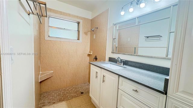 821 W Beckley Square, Davie, FL 33325