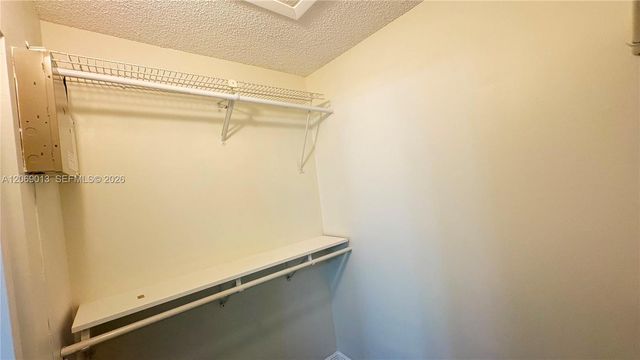 821 W Beckley Square, Davie, FL 33325