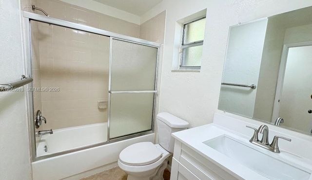821 W Beckley Square, Davie, FL 33325