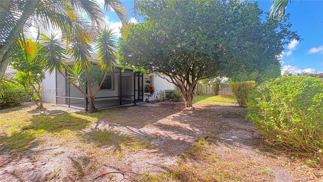 821 W Beckley Square, Davie, FL 33325