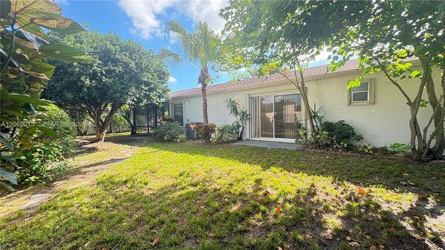 821 W Beckley Square, Davie, FL 33325