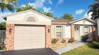 821 W Beckley Square, Davie, FL 33325