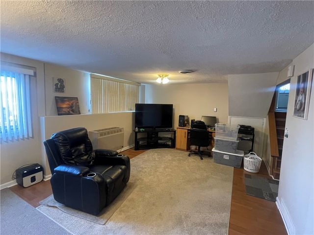 33 Kent Street, Cumberland, RI 02864