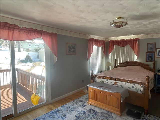 33 Kent Street, Cumberland, RI 02864