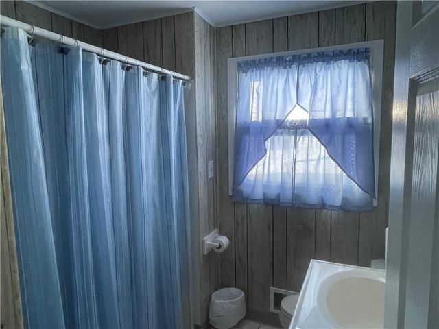 33 Kent Street, Cumberland, RI 02864