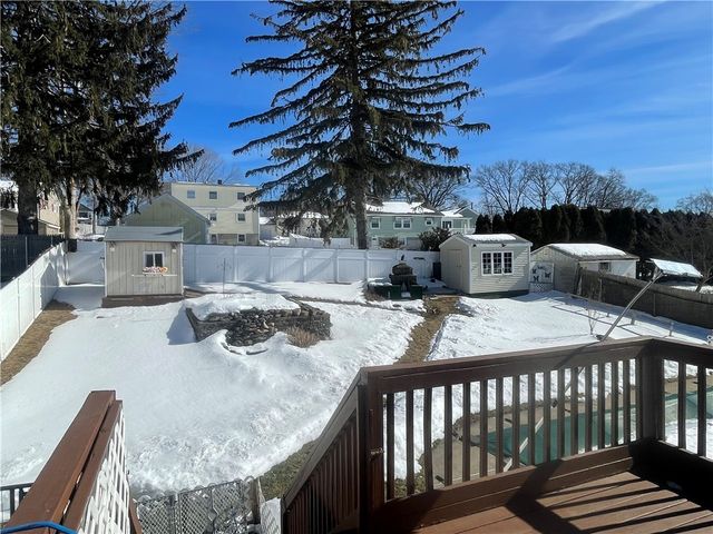 33 Kent Street, Cumberland, RI 02864