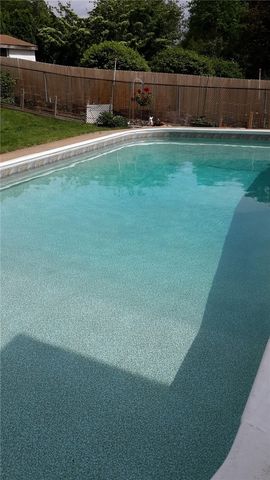 33 Kent Street, Cumberland, RI 02864