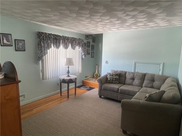 33 Kent Street, Cumberland, RI 02864