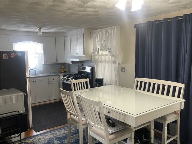 33 Kent Street, Cumberland, RI 02864