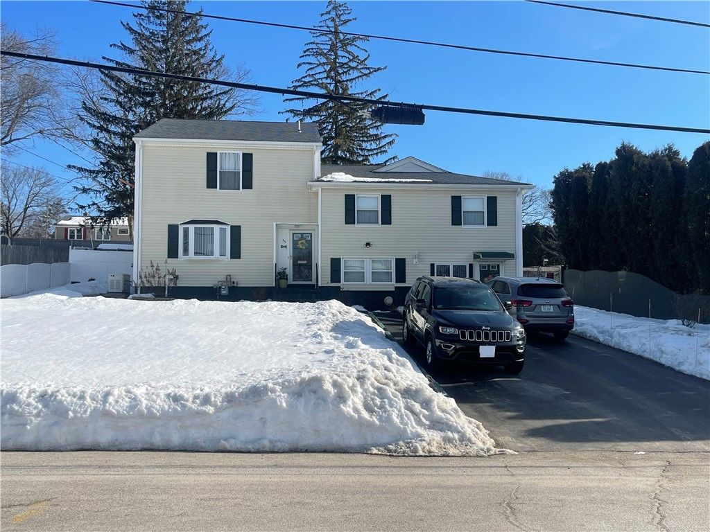 33 Kent Street, Cumberland, RI 02864