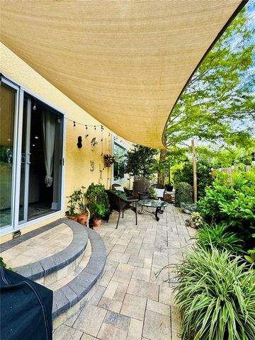 1116 SUNSET POINT ROAD 202, Clearwater, FL 33755