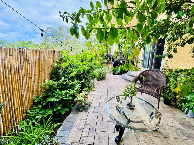 1116 SUNSET POINT ROAD 202, Clearwater, FL 33755