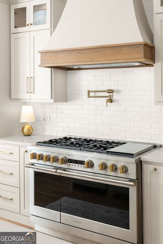 4542 Montclair Circle, Gainesville, GA 30506