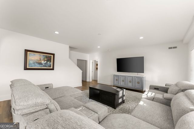 4542 Montclair Circle, Gainesville, GA 30506