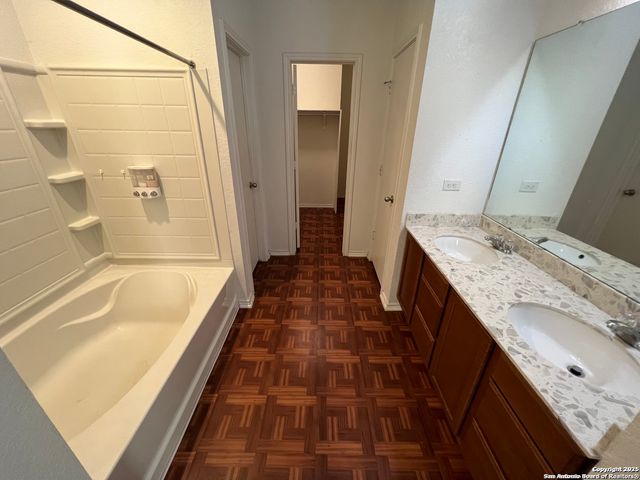 9003 Canter Horse, San Antonio, TX 78254