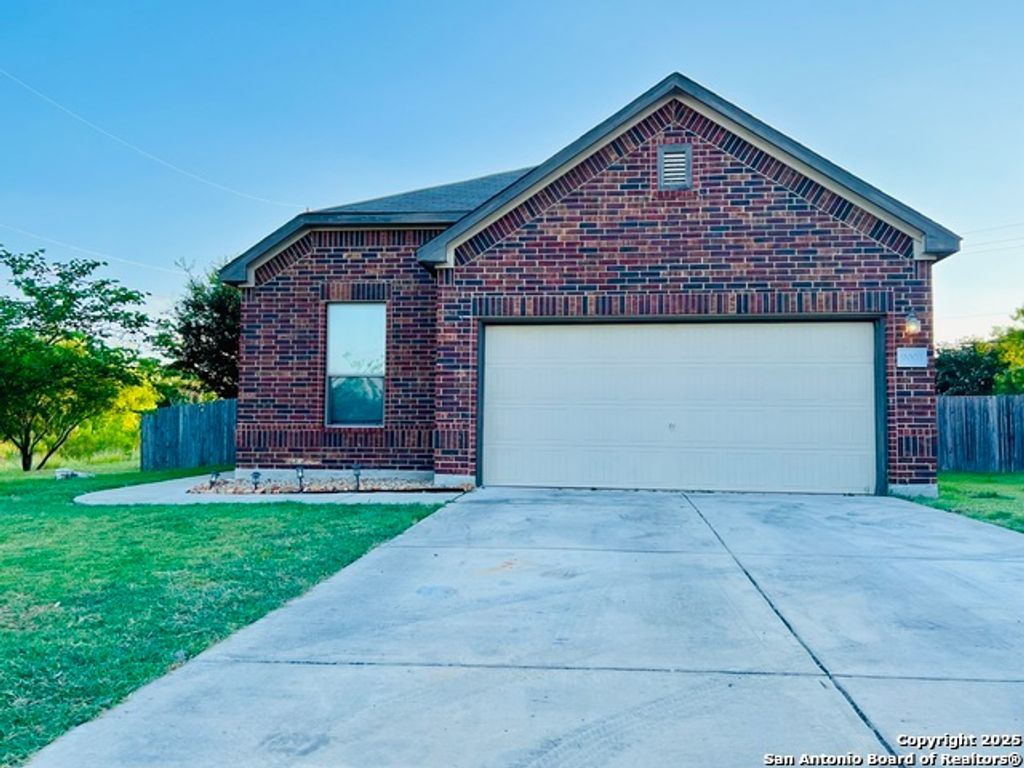 9003 Canter Horse, San Antonio, TX 78254