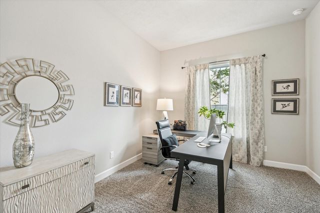 923 Wild Vine Pass, Brenham, TX 77833