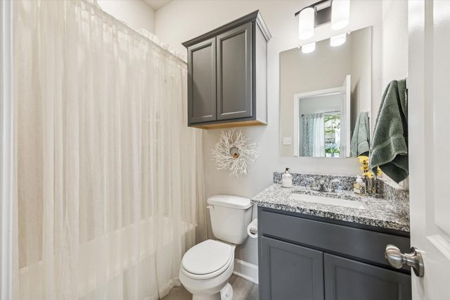 923 Wild Vine Pass, Brenham, TX 77833