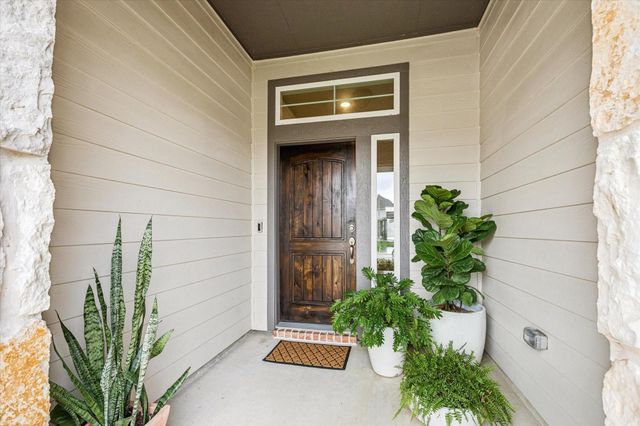 923 Wild Vine Pass, Brenham, TX 77833