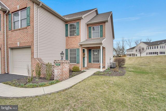 494 QUIGGLEY CIR, Harrisburg, PA 17112