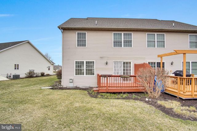 494 QUIGGLEY CIR, Harrisburg, PA 17112
