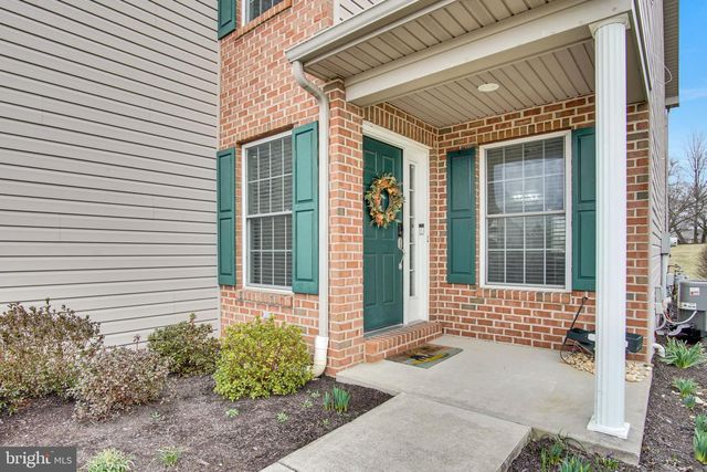 494 QUIGGLEY CIR, Harrisburg, PA 17112
