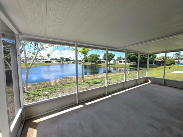 8027 9th Hole Drive, Port St. Lucie, Port St Lucie, FL 34952