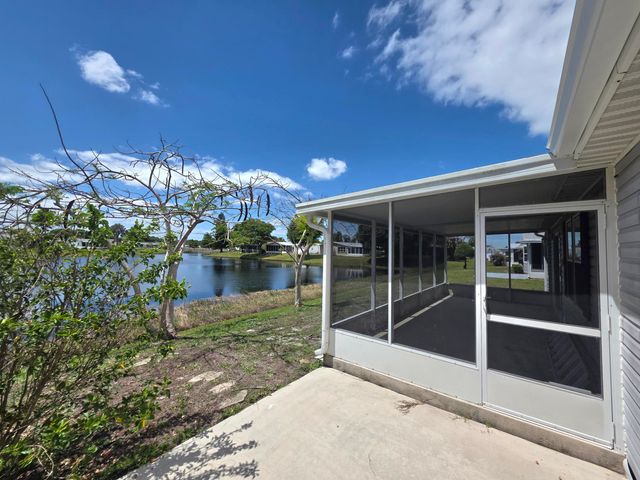 8027 9th Hole Drive, Port St. Lucie, Port St Lucie, FL 34952