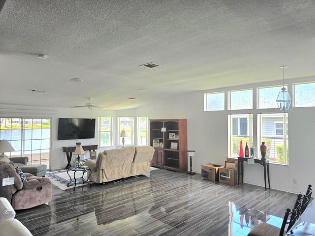 8027 9th Hole Drive, Port St. Lucie, Port St Lucie, FL 34952