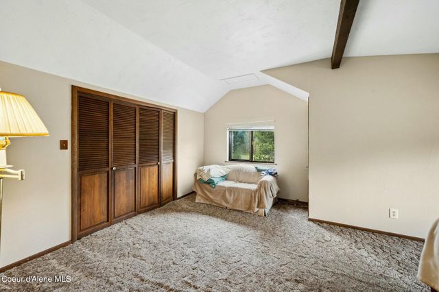 457619 S US-95, Careywood, ID 83809