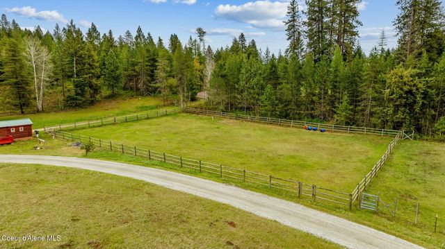 457619 S US-95, Careywood, ID 83809