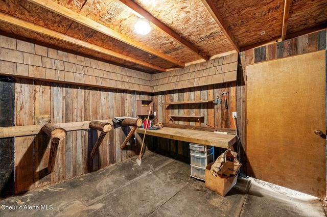 457619 S US-95, Careywood, ID 83809