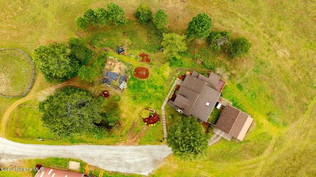 457619 S US-95, Careywood, ID 83809