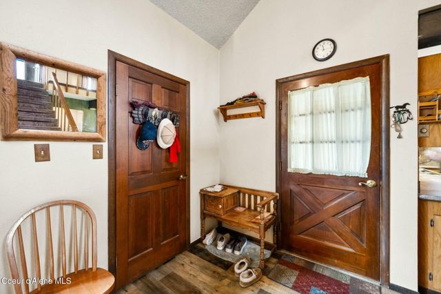 457619 S US-95, Careywood, ID 83809