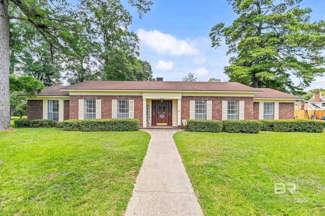 2106 Wildwood Drive, Brewton, AL 36426
