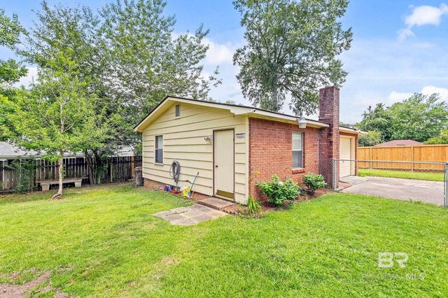 2106 Wildwood Drive, Brewton, AL 36426