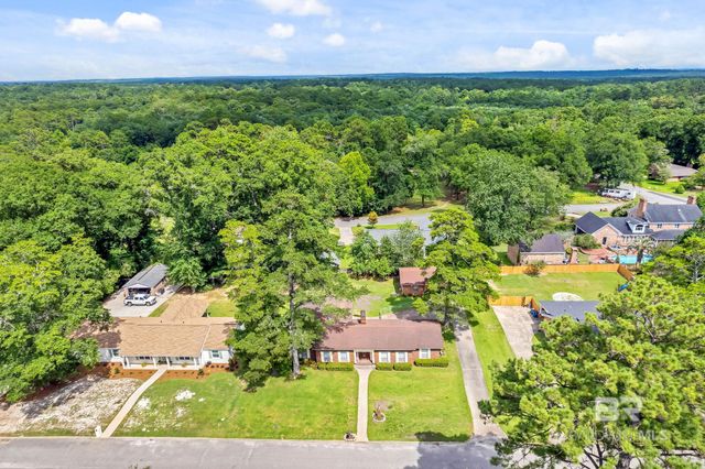 2106 Wildwood Drive, Brewton, AL 36426