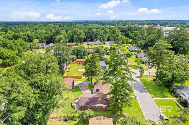 2106 Wildwood Drive, Brewton, AL 36426