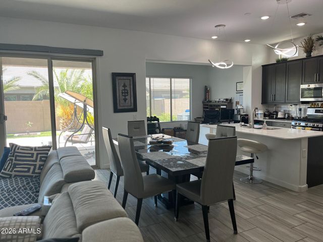 9803 E THORNBUSH Avenue, Mesa, AZ 85212