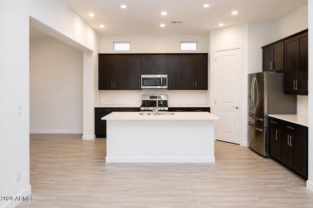 9803 E THORNBUSH Avenue, Mesa, AZ 85212