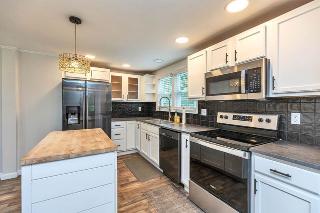 29 Goyette Drive, Peterborough, NH 03458