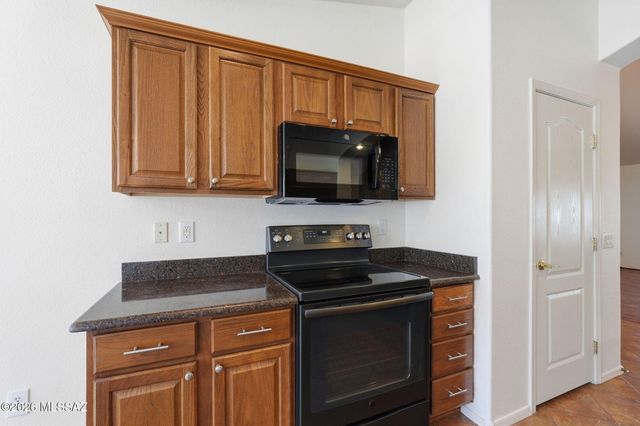 39316 S Sand Crest Drive, Tucson, AZ 85739